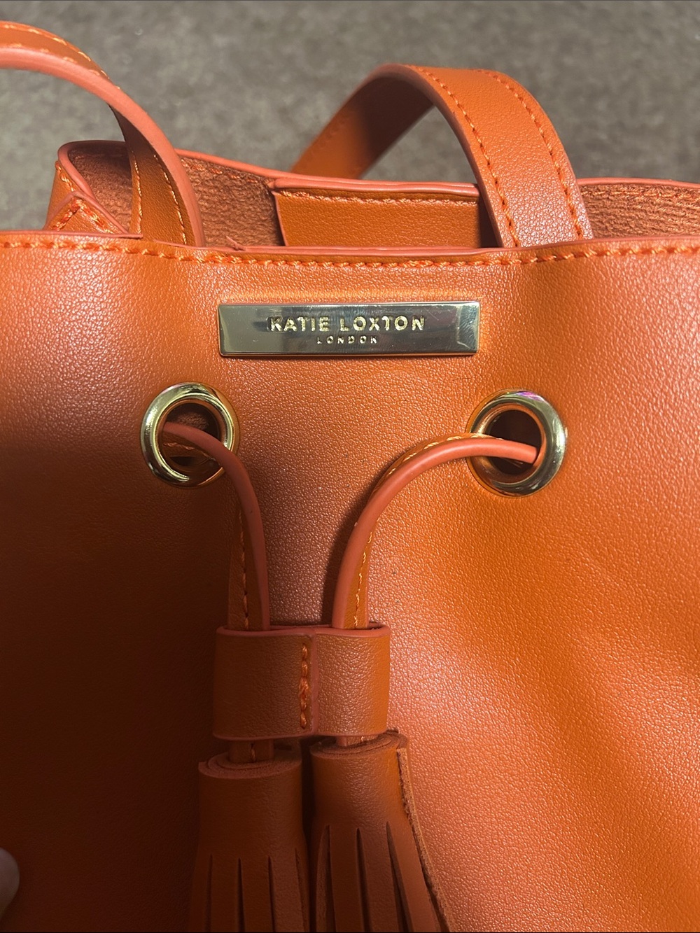 Contrast Stitch Orange Bucket Bag with Tassel Drawstring - Picture 2 of 13